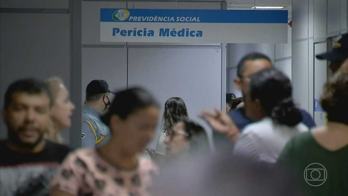 Pente-fino no INSS começa em agosto; prorrogação de benefícios já passa por perícia presencial