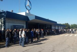 ‘Culto ao capacitismo’ e isolamento: entenda a ação que condenou a Mercedes-Benz a pagar R$ 40 milhões por assédio moral